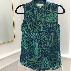 Banana republic silk sleeveless blouse size 0